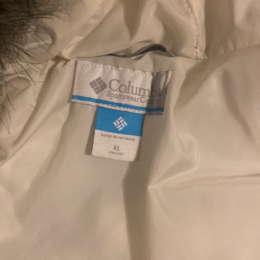 Columbia coat , kids XL - Picture 2 of 3